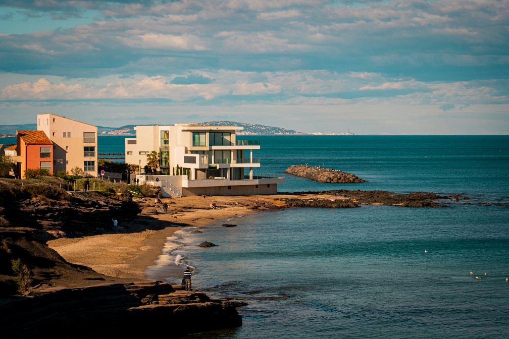 Cap Estate